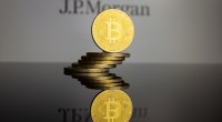 Imagem da matéria: Executiva avalia relação de Goldman Sachs e J.P Morgan com criptomoedas