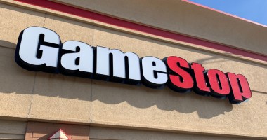 Imagem da matéria: GameStop anuncia criação de marketplace para NFTs