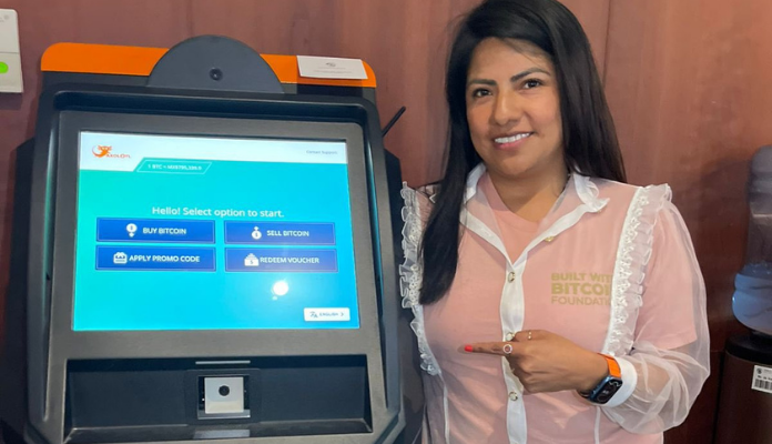 Imagem da matéria: Senadora pró-cripto instala caixa eletrônico de Bitcoin dentro do Senado do México