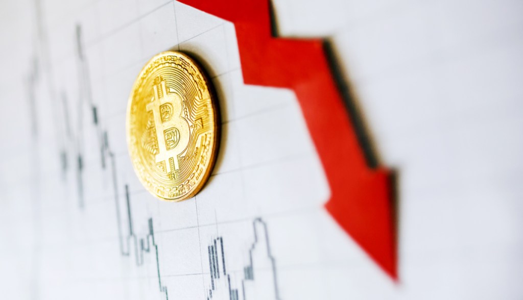 Imagem da matéria: Manhã cripto: FED determinado a conter inflação com remédio da recessão gera onda de vendas em ações, petróleo e Bitcoin