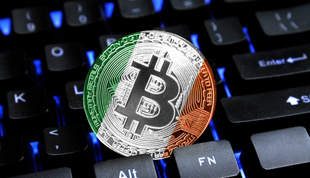 Imagem da matéria: Irlanda quer banir doações em Bitcoin por receio de interferência russa nas eleições