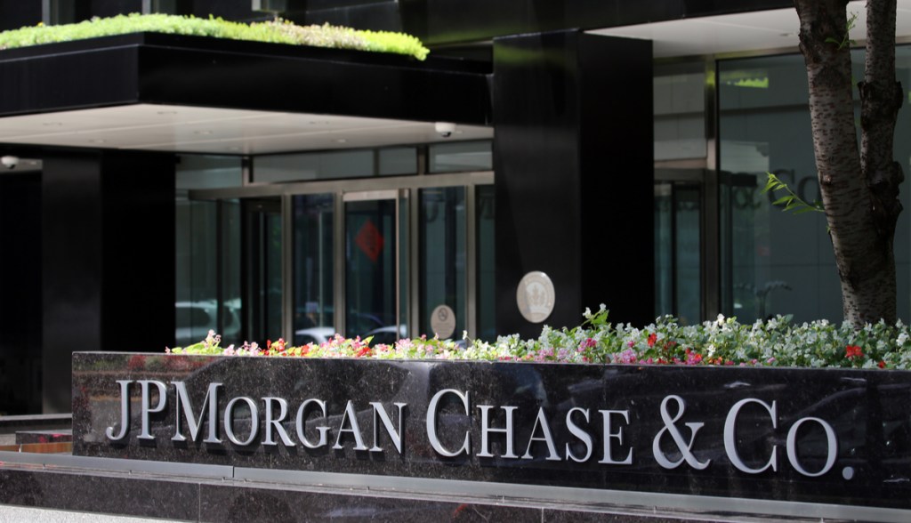 Imagem da matéria: Bitcoin deve cair mais após o halving, avalia JPMorgan