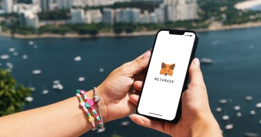 Imagem da matéria: MetaMask libera uso do PayPal para compra de Ethereum (ETH)