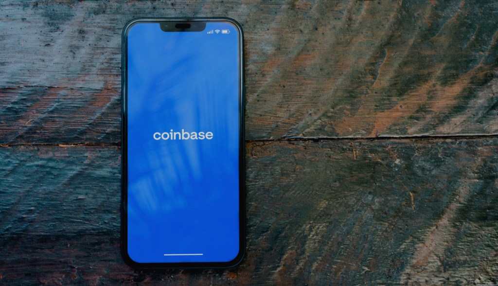 Imagem da matéria: Coinbase vira a primeira empresa de criptomoedas na lista das 500 maiores dos EUA