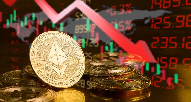 Imagem da matéria: Ethereum (ETH) recua após problema na Beacon Chain e perde 13% em uma semana