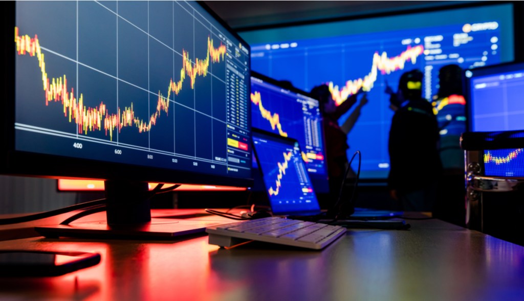 Imagem da matéria: Manhã Cripto: Bitcoin (BTC) e Ethereum (ETH) ganham força após aumento de juros nos EUA