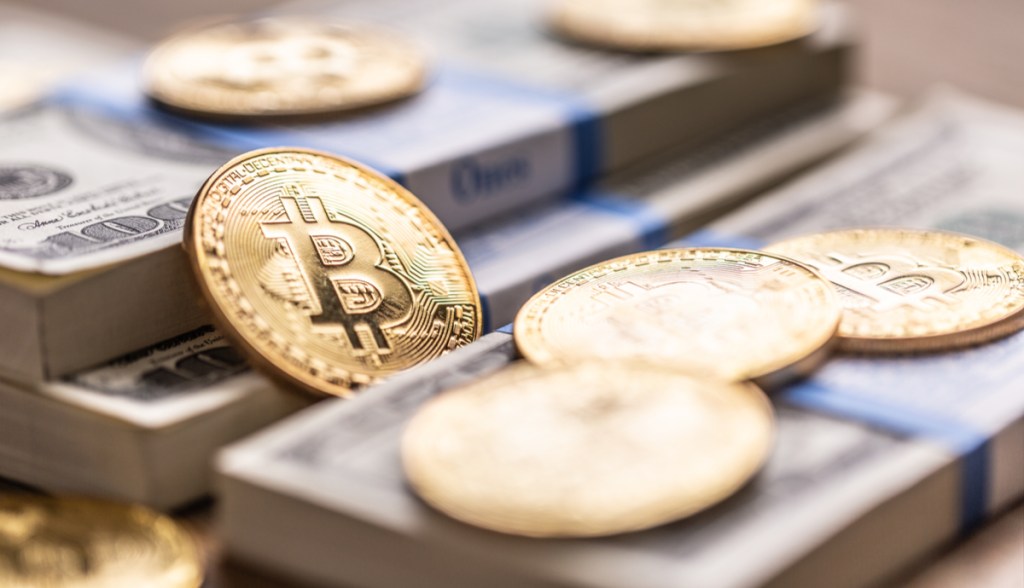Imagem da matéria: Retirada de investimentos do Bitcoin é a mais alta desde junho de 2021, mostra CoinShares
