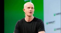 CEO da corretora de criptomoedas Coinbase, Brian Armstrong, participa de palestra