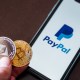 Imagem da matéria: PayPal agora permite comerciantes manter e negociar Bitcoin e Ethereum