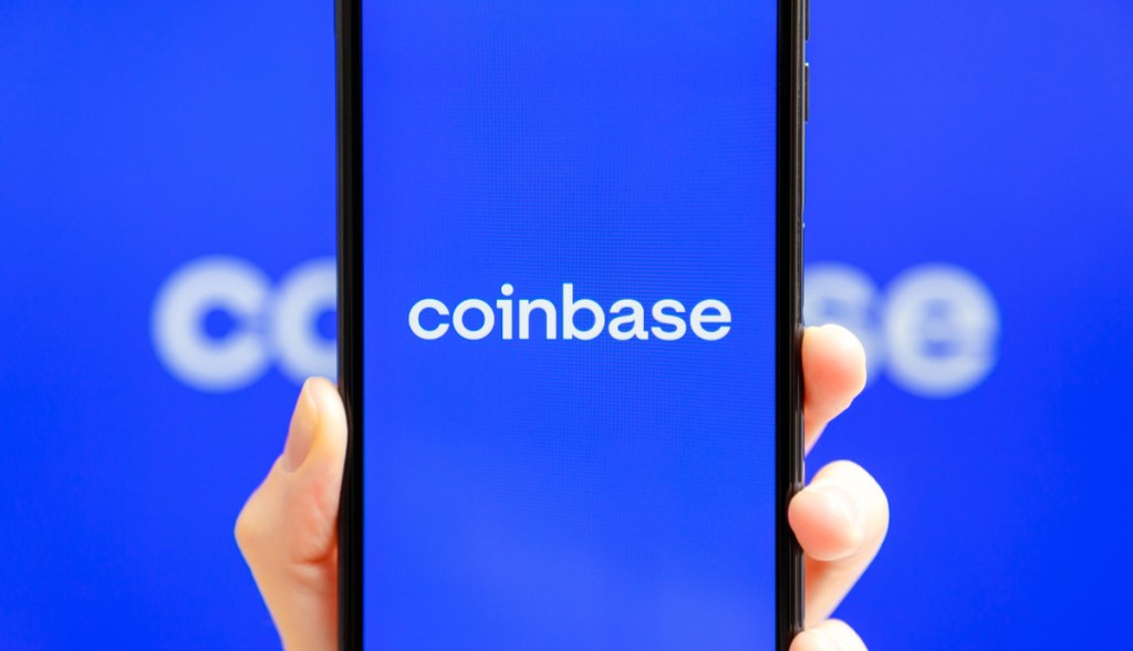 Imagem da matéria: Coinbase se nega a dar suporte à migração da rede Celo e revolta comunidade