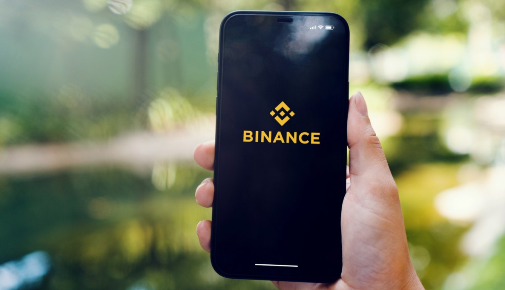 Imagem da matéria: Binance cria fundo de R$ 2,5 bilhões para investir em DeFi, NFTs, jogos e metaverso
