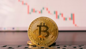 Imagem da matéria: Manhã Cripto: Bitcoin cai para baixo dos US$ 84 mil e Fed alerta para "nevoeiro" econômico denso