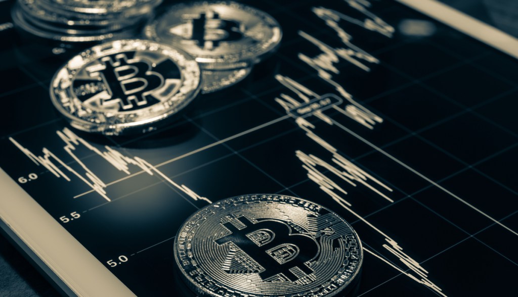 Imagem da matéria: Manhã cripto: Bitcoin (BTC) opera em queda com mercado atento para relatório que mexe com inflação nos EUA