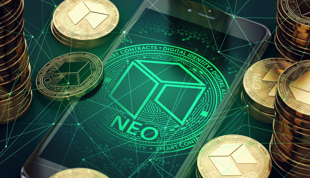 Foto com o token chinês Neo