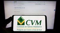 Celular mostra logo da CVM