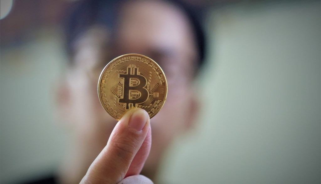 Imagem da matéria: Criador do Bitcoin, Satoshi Nakamoto despenca na lista de pessoas mais ricas do mundo