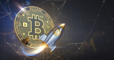 Imagem da matéria: Bitcoin decola 19% em julho na maior alta mensal desde 2021