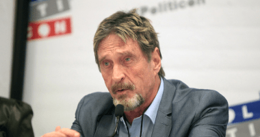 Imagem da matéria: SEC multa sócio de Jonh McAfee em quase US$ 400 mil por promoção de ICO