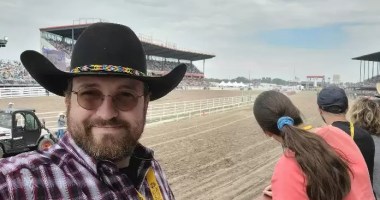 criador da Cardano ADA Charles Hoskinson faz selfie em evento nos EUA-twitter