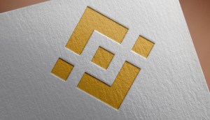 Folha de papel com o logotipo da binance