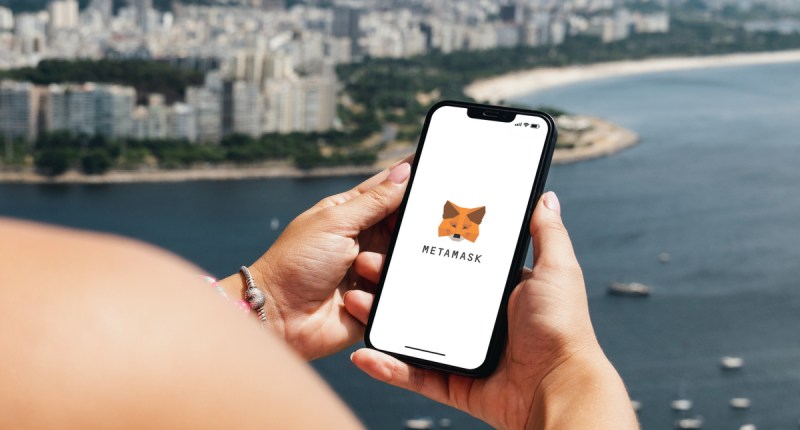 Imagem da matéria: MetaMask atualiza política de captura de dados e tenta evitar fúria dos usuários