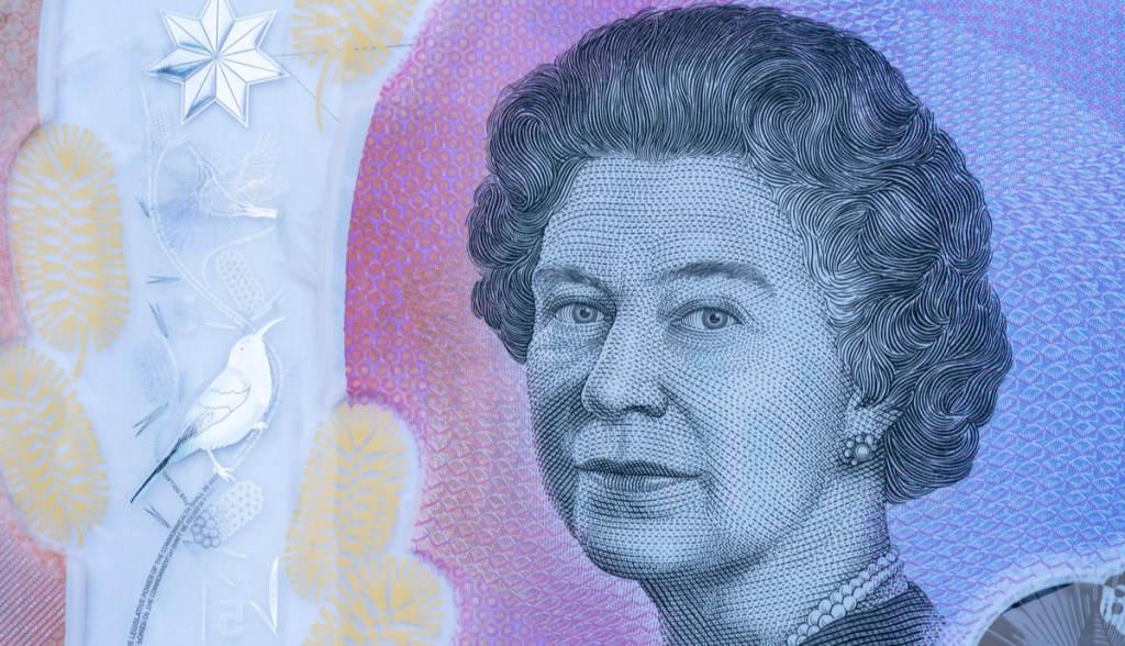 Imagem da matéria: Morte da rainha Elizabeth II gera inundação de shitcoins; Projeto NFT criado por brasileiros presta homenagem à soberana