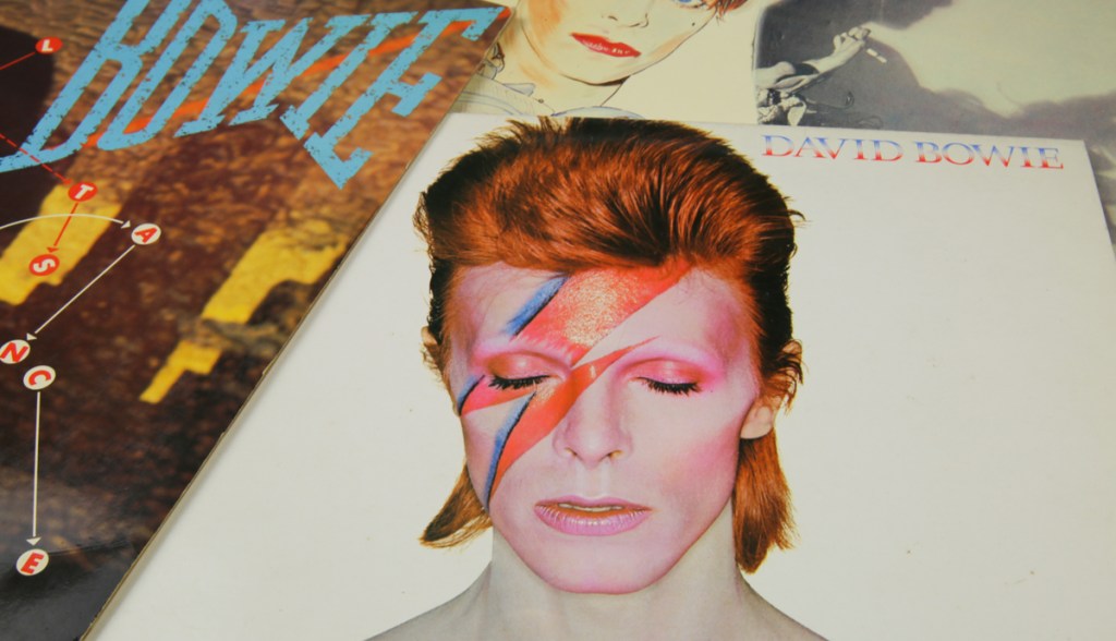Discos com o rosto de David Bowie