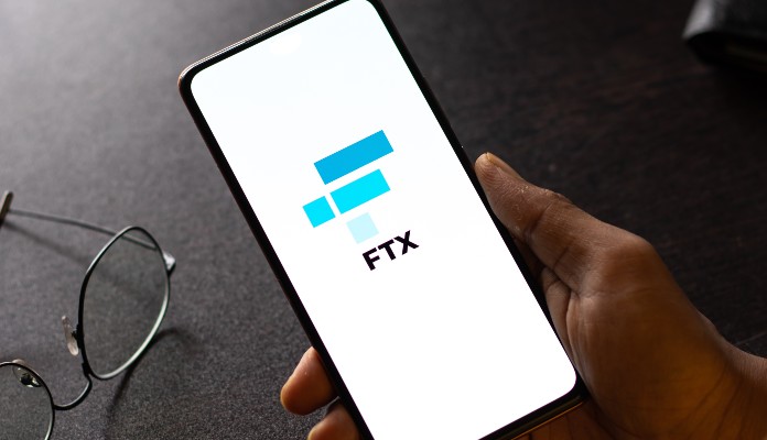 Imagem da matéria: FTX 2.0: novo da CEO da corretora estuda volta da empresa às atividades