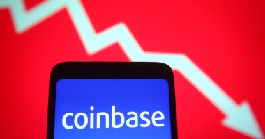 Imagem da matéria: Receita da Coinbase cai 28% com queda de negociações durante o inverno cripto