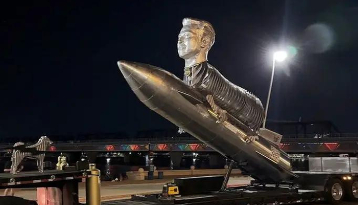 Imagem da matéria: Shitcoin cria estátua bizarra para chamar atenção de Elon Musk e envia para sede da Tesla  