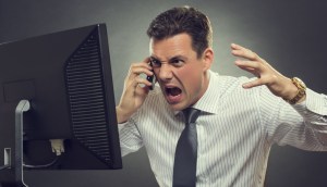 Imagem da matéria: Equipe de criptomoeda exige reembolso de R$ 260 milhões após Binance deslistar token