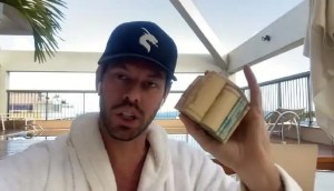 Trader de Iq Option Diego Aguiar segura bolo de dinheiro