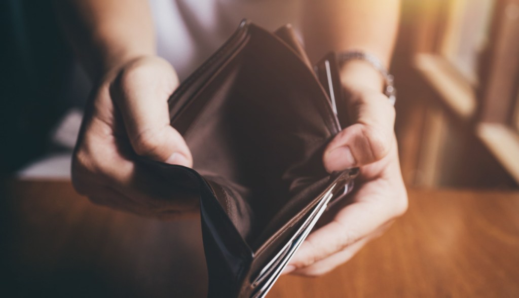Imagem da matéria: Token nativo derrete 60% após corretora atrasar pagamento de salários