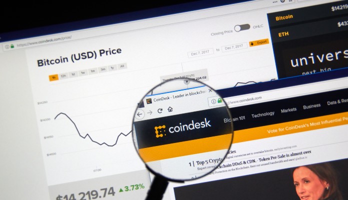 Imagem da matéria: Empresa financiada pela Binance pode comprar portal CoinDesk; criador da Cardano também está na briga