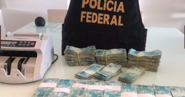 Bolos de dinheiro encontrados pela PF e RF operação