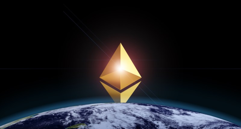 Imagem da matéria: Manhã Cripto: Ethereum (ETH) dispara e atinge maior valor em 11 meses;  Rede global de fraudes deixa prejuízo de US$ 1 bilhão