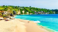 Imagem da matéria: Governo de Bali ameaça punir com multa e deportação turista que pagar com criptomoedas