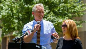 Imagem da matéria: Candidato à presidência dos EUA tem investimento em Bitcoin, ao contrário do havia dito em público