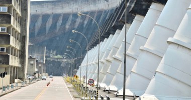 Imagem da matéria: Paraguai vai ganhar nova unidade de mineração sustentável de Bitcoin com energia de Itaipu