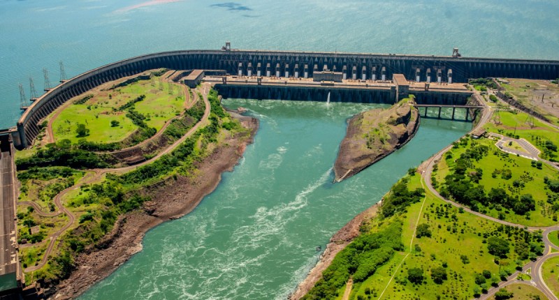 Imagem da matéria: Itaipu pode tornar Paraguai o "novo Texas" para a mineração de Bitcoin