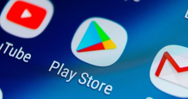 logo do google play store em celular android