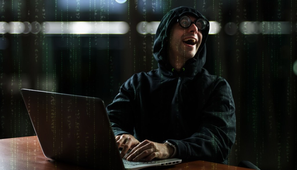 Imagem da matéria: Governo dos EUA leva golpe e envia R$ 270 mil em criptomoedas para criminosos
