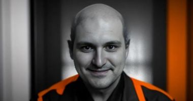 Imagem da matéria: Criador da FTX é acusado de ser responsável pelo golpe da memecoin de careca