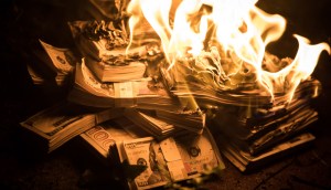 Imagem da matéria: Investidor queima R$ 22,5 milhões em Ethereum sem motivo aparente e cria mistério entre traders