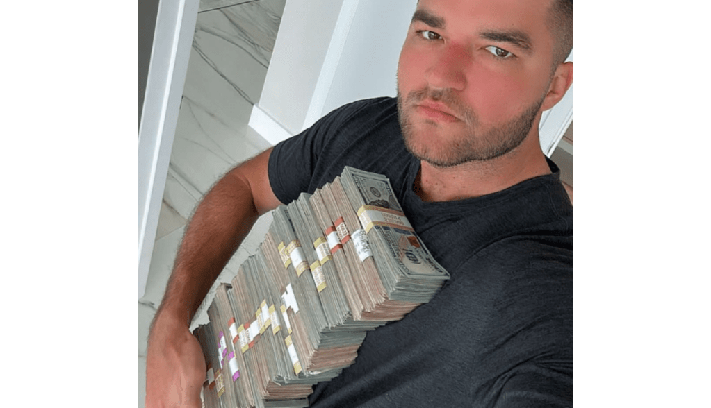 Imagem da matéria: FX Winning: Empresa brasileira é suspeita de integrar pirâmide internacional e deixar investidores com prejuízo milionário