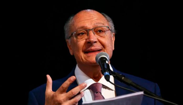Imagem da matéria: Geraldo Alckmin parabeniza EUA por aprovação de ETF de Bitcoin: "Revolução silenciosa"