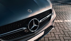 Imagem da matéria: Mercedes-Benz apresenta galeria de NFTs e assistente de IA