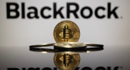 Imagem da matéria: Manhã Cripto: ETF de Bitcoin da BlackRock volta a captar fundos após 3 semanas de saídas