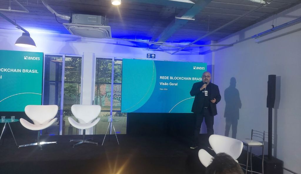 Imagem da matéria: BNDES planeja lançar em agosto o piloto da Rede Blockchain Brasil