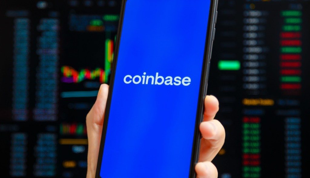 Imagem da matéria: Coinbase recebe intimação da CFTC para obter dados de clientes ligados ao Polymarket